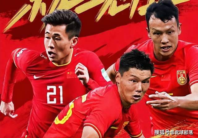 庞大的市场伴随诸多乱象，中国政法大学朱巍副教授指出虚假宣传、诱导性打赏等直播内容均属违规。