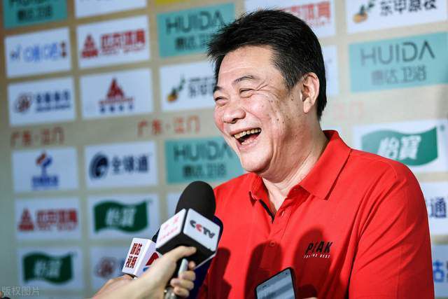 该片根据真人真事改编，时隔一年再度与角色原型木村秋则和美千子夫妇相见，令菅野感动不已，甚至在台上泣不成声。